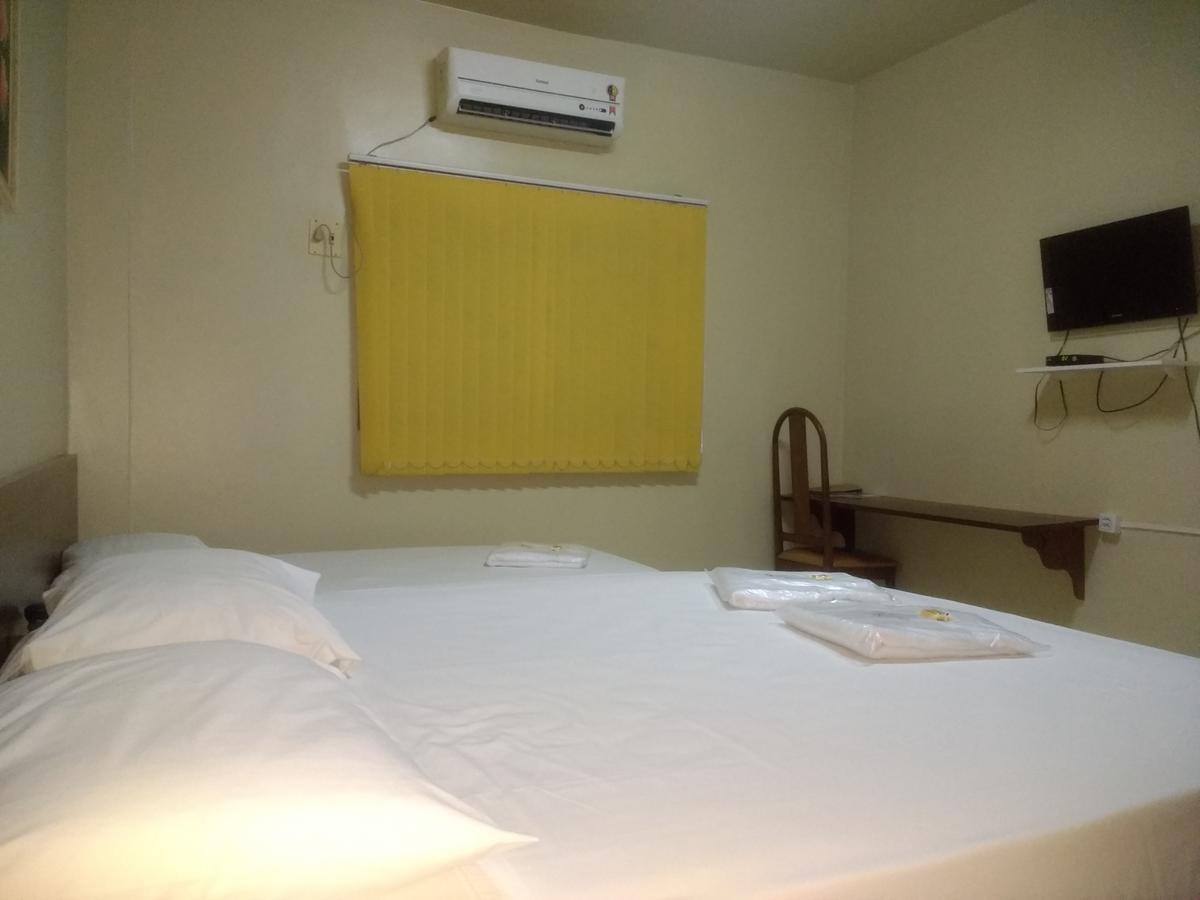 Hotel Goiania トゥクルイ エクステリア 写真